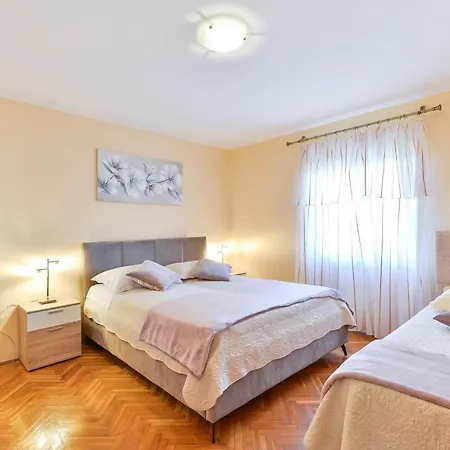 Apartments By The Sea Bibinje, Zadar - 5786 Daire Bibinje